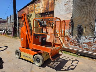 2016 JLG Toucan 20E Personnel Lift