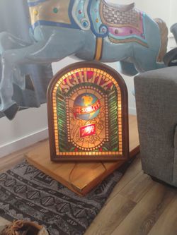 Original 1977 Schultz beer faux stained glass lighted $150 or best offer excellent condition