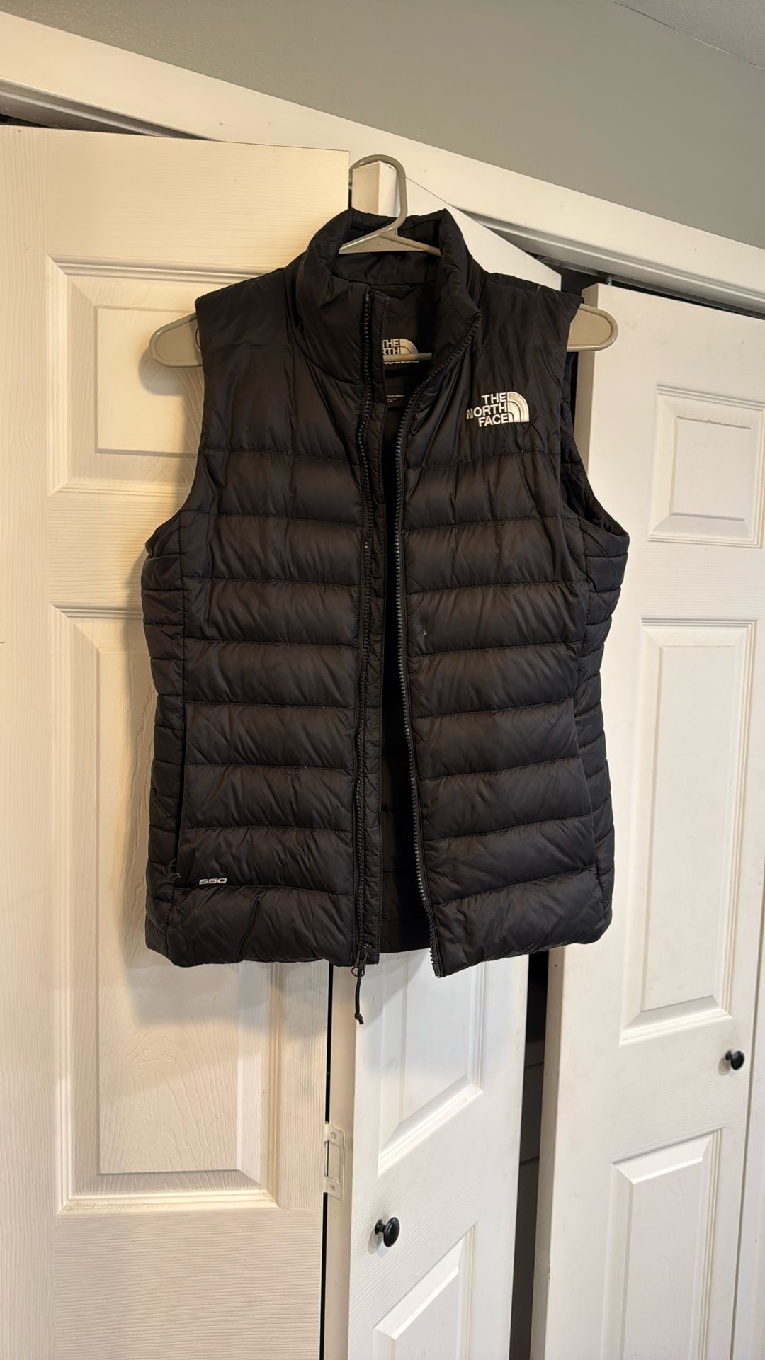 North Face Women’s Down Vest-Black
