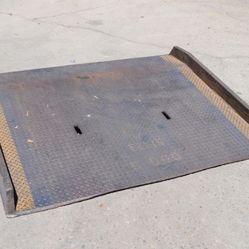 Truck Forklift Freight Dock plate 25,000 Lb Cap Steel 72"x 60" Warehouse + Curbs