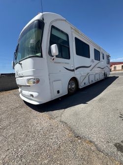 2003 FREIGHTLINER  Alpha   * 2003 FREIGHTLINER x ALPHA*  * 7.2 * 6 CYL* DIESEL*  * WITH ONLY 83379 MILES*  * IT RUNS AND DRIVES GOOD*  * THE SLIDES WO