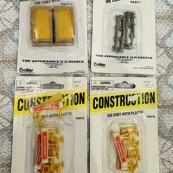 Boley Construction Danger Road Signs & Farm Fence & Hay HO Scale New $5 for all