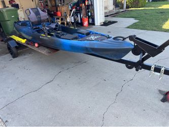 Fishing kayak