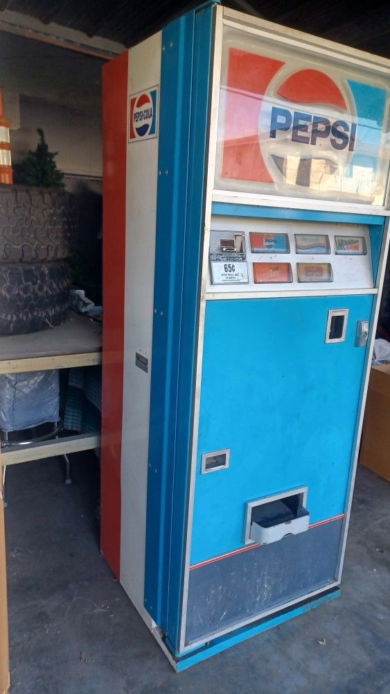 Pepsi Machine 