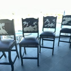 Set Of 4 Counter Bar Stools From Fiesta Furniture Store 