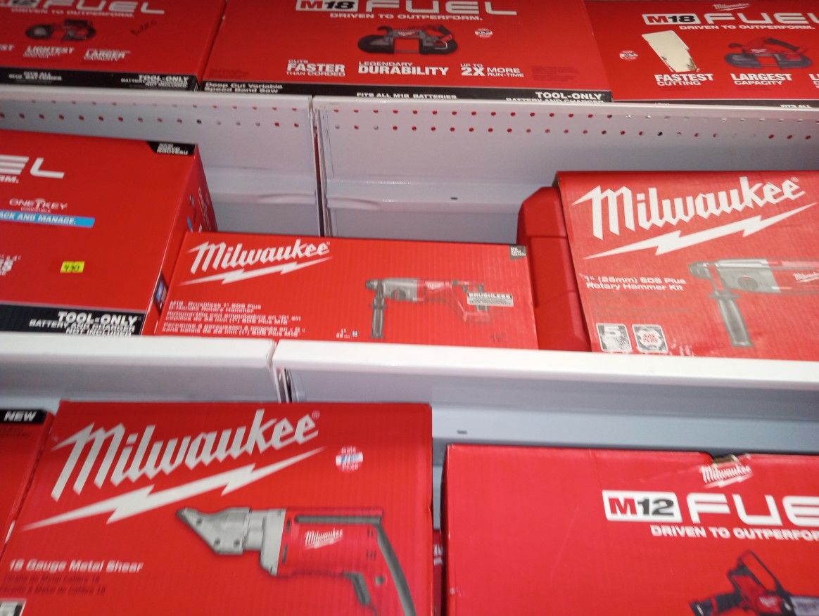Milwaukee Rotary Hammer New