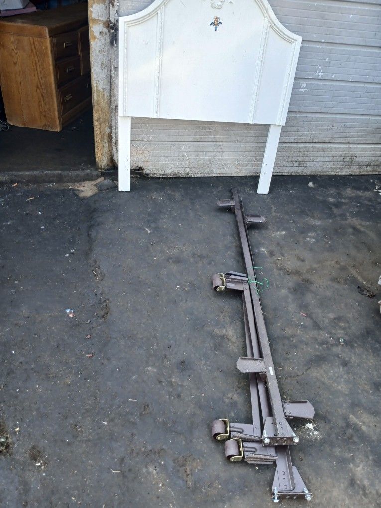Antique Headboard And Bed Frame For Twin Bed Asking 25 Dollars Or Best Offer Must Pickup In Fresno California 