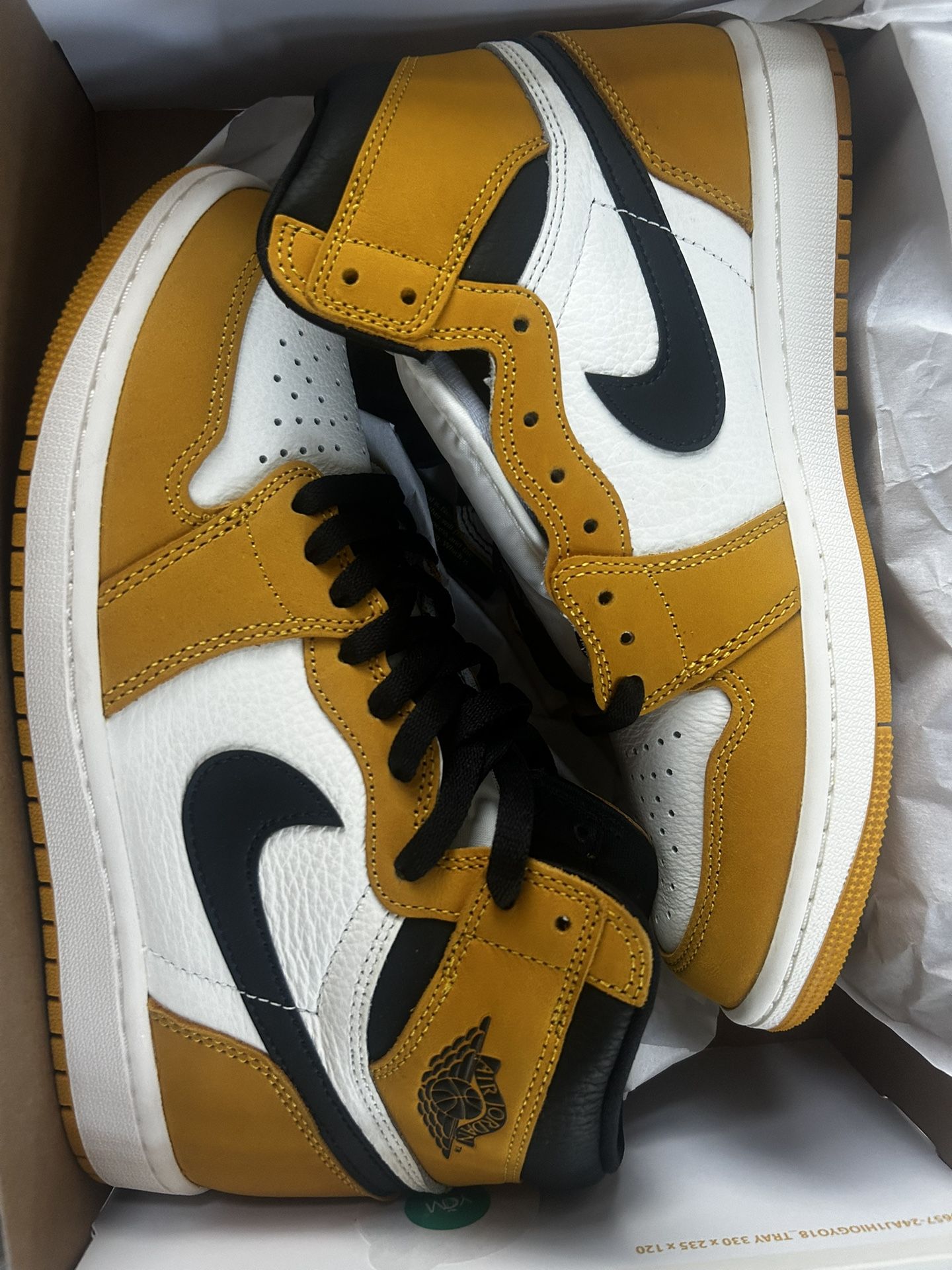 Air Jordan 1 Retro High “Yellow Ochre”
