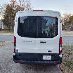 2015 Ford Transit 250 Medium Roof