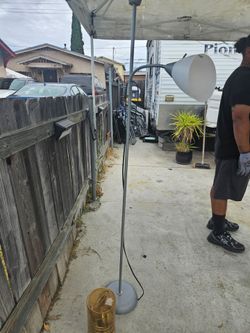 Standing  lamp