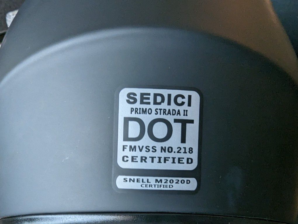 SEDICI PRIMO STRADA II DOT FMVSS NO. 218 Certified Helmet