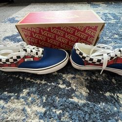 Selling Vans Size 4.0