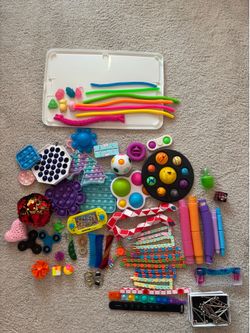 Huge fidget toy bundle 50+