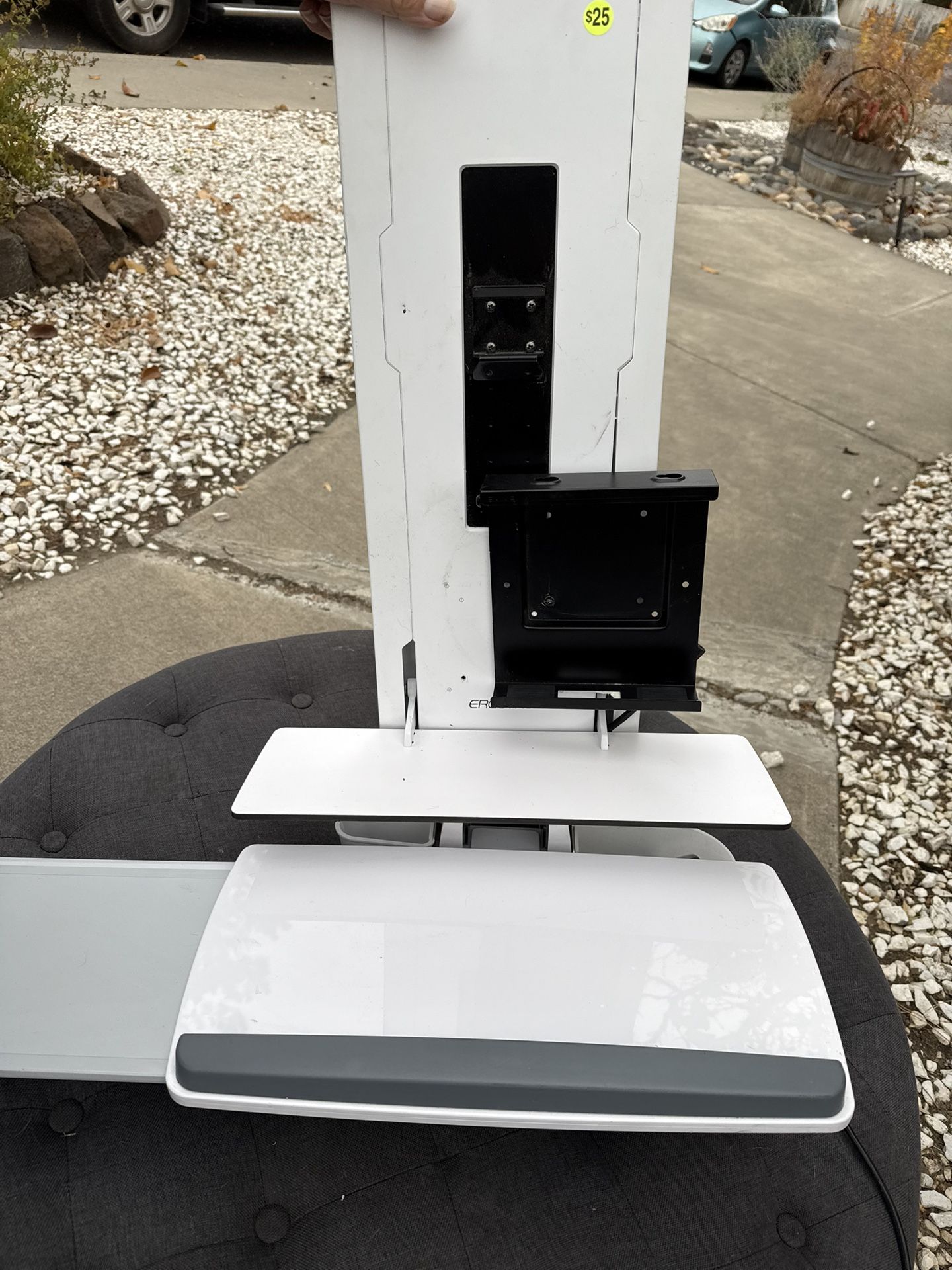 Standing Desk Mounts To Wall