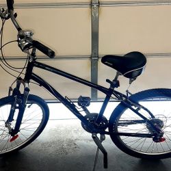 Raleigh Ventura 4.0 Hybrid Bike – Lightweight Commuter / Fitness Bike – Great Condition