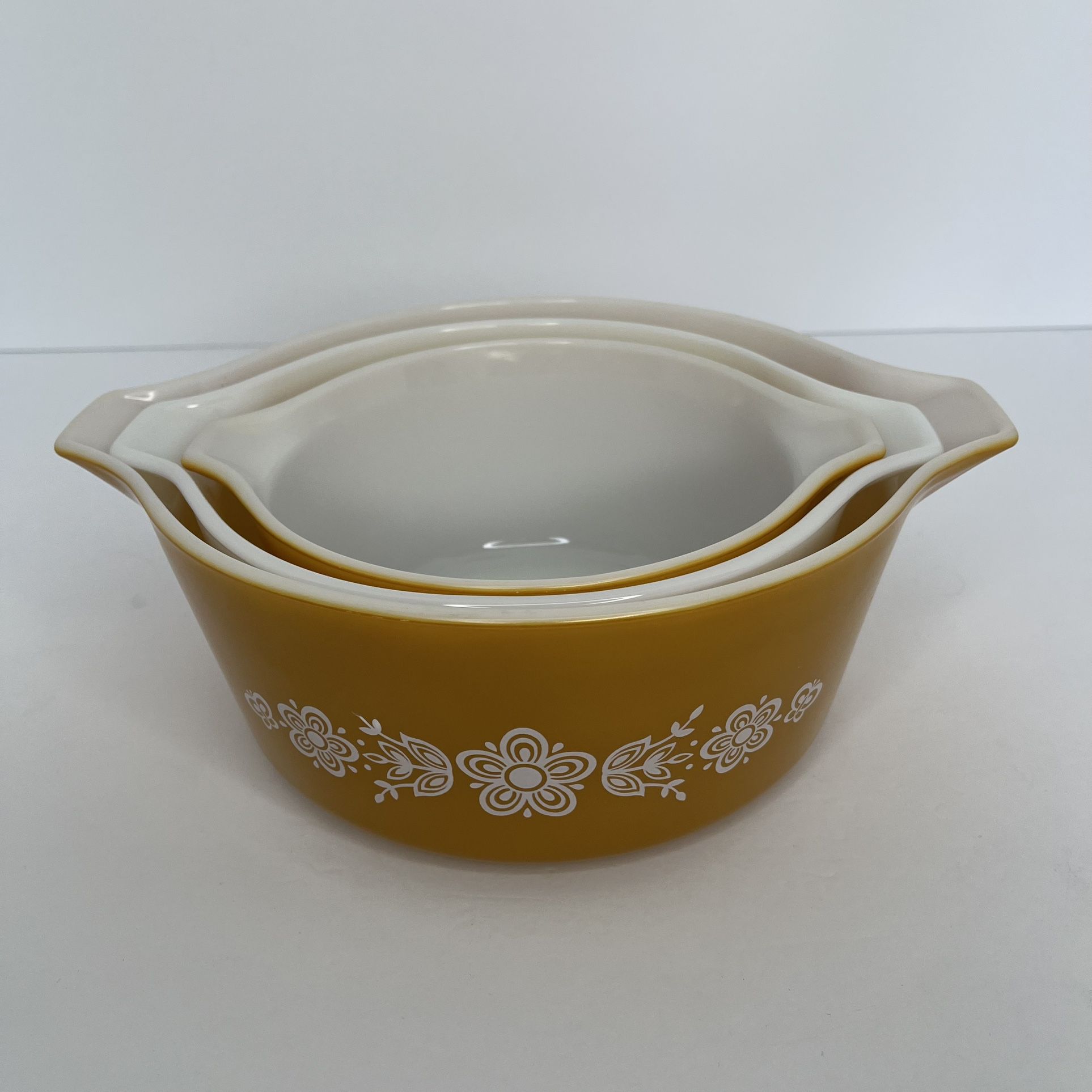 Vintage Pyrex Butterfly Gold Cinderella Casserole nesting set of 3 bowls