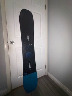Men’s Burton Custom Flying V snowboard