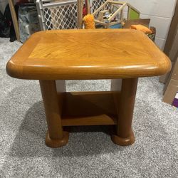Beautiful Wood End Table X2