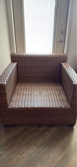 Wicker Outdoor Lounge Chair