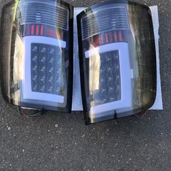 BRAND NEW The Spyder® ALT-ON-GS07-G2-LED-BK Fiber Optic LED Tail Lights (Driver and Passenger Sides,  fit the 2007–2013 GMC Sierra 1500 and 2007–2014 