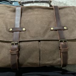 Brand new Newhey messenger bag 