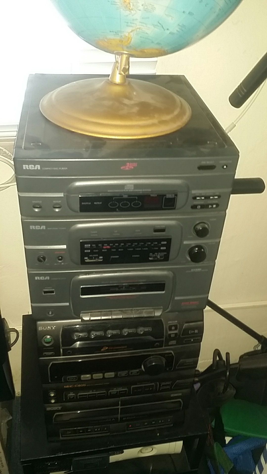 Mini shelf stero systems RCA RP-8563A SONY MHC-C405 including speakers
