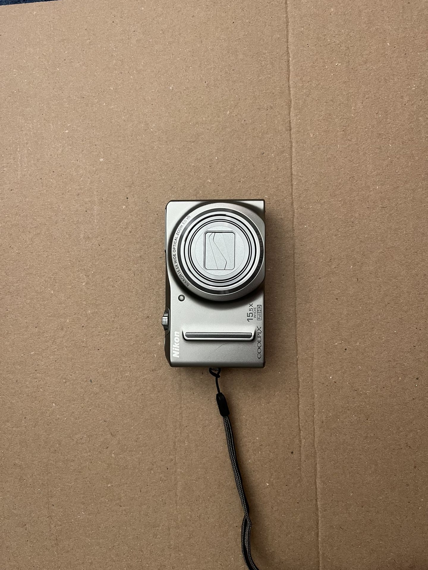 Nikon Coolpix S9050