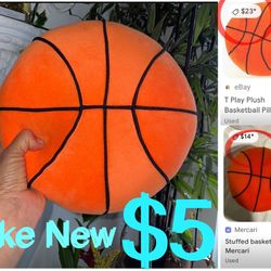 $5 Like New Basketball 🏀 Pillow in mint condition great for room Decor or baby play time