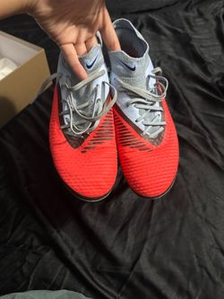 Soccer cleats