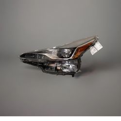 2019 2020 2021 2022 TOYOTA PRIUS LEFT HEADLIGHT USED OEM 