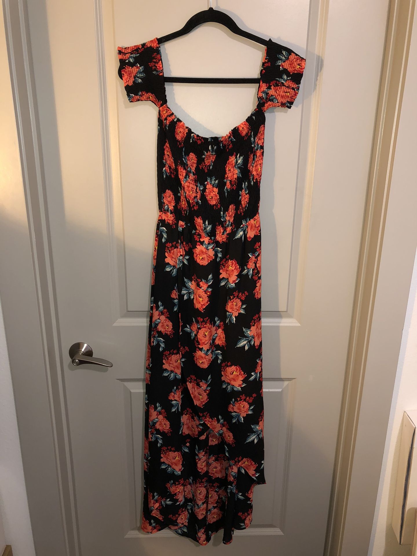 Women’s Floral Dress Size Small