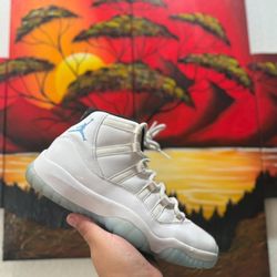 Jordan 11 Legend Blue  Size 9