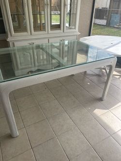 Dinning table