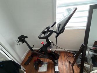 Peloton Original Bike, Gen 3 Touchscreen + Men’s Shoes & Accessories