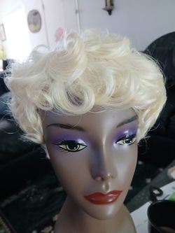 Platinum Short Wig