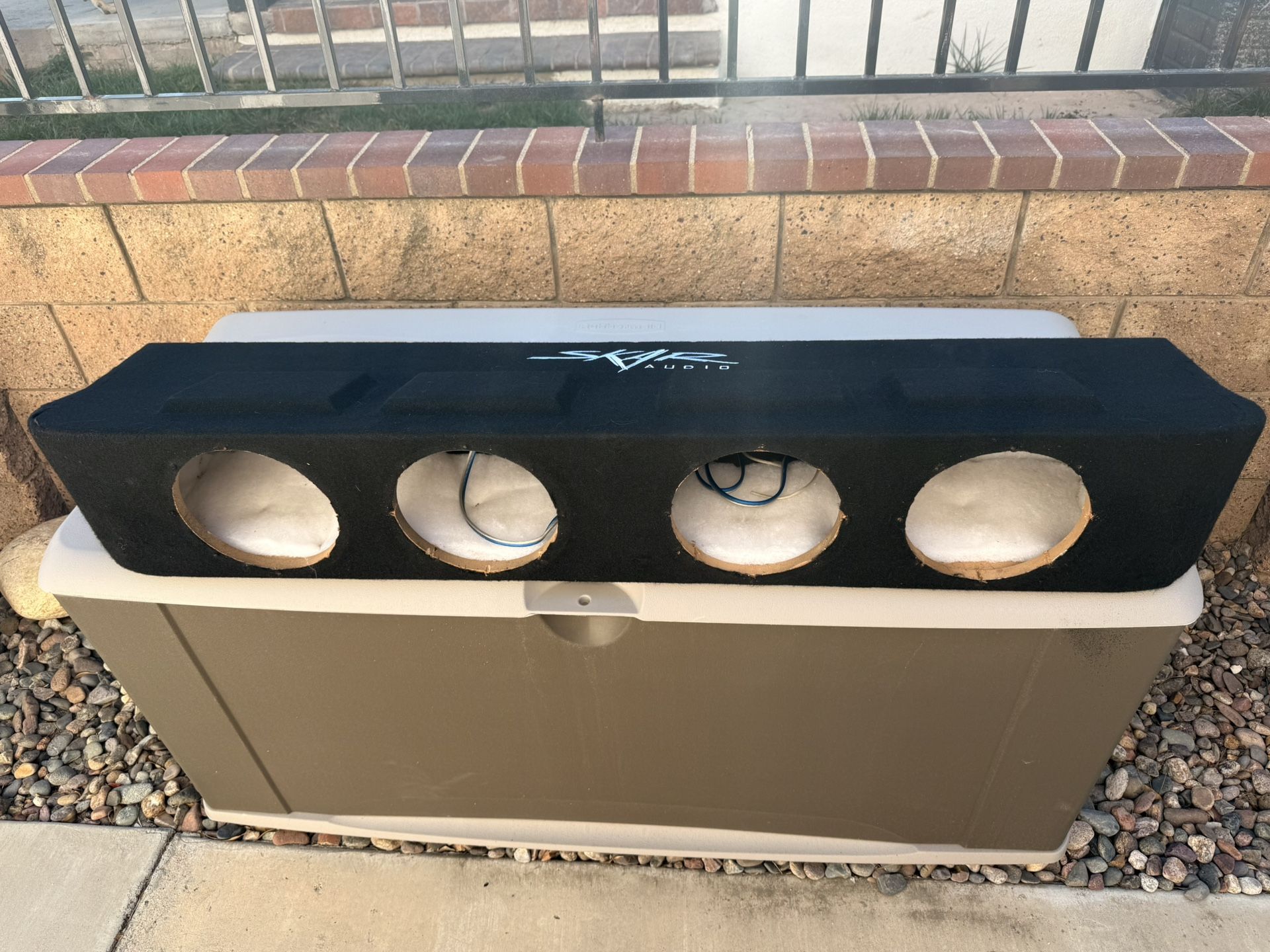 Skar Audio Sub Enclosure 