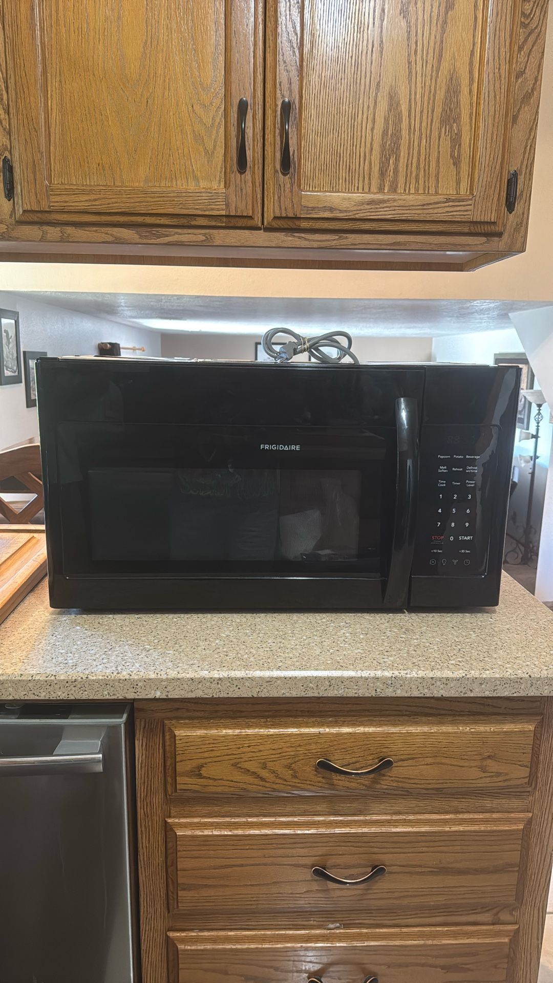 Used 2020 Frigidaire Microwave For Sale