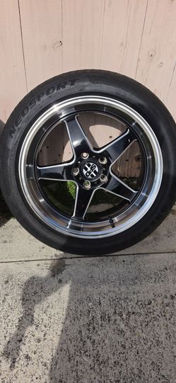 SPD wheels with tires.