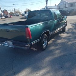 Chevy Silverado 1996 With 153000 Miles Motor And. Transmission Very Strong