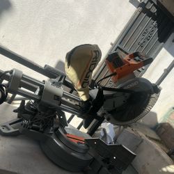 Ridgid 15Amp Corded 12 in Dual Bevel Sliding Miter Saw With 70 Deg Miter Capacity And LED Cut Line Indicator 