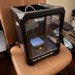 Makerbot Replicator Mini Compact 3D Printer