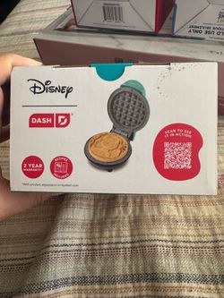 Easter egg mini waffle maker