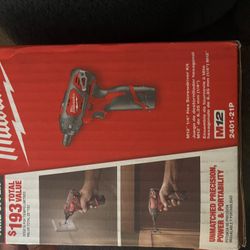 Milwaukee Screwdriver Kit M12