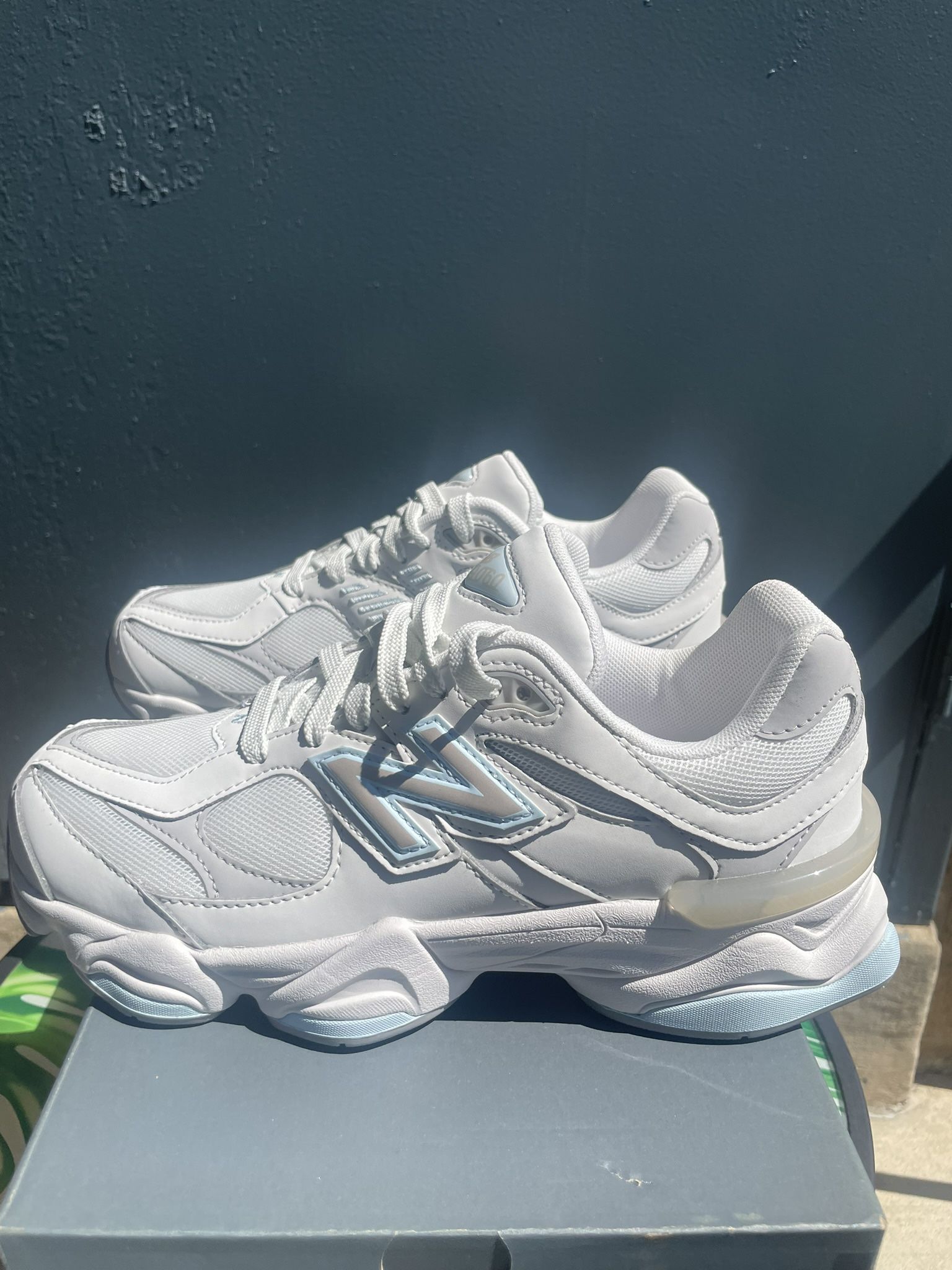 New Balance 9060