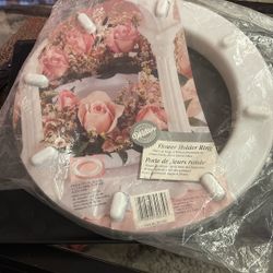 Wilton Flower Holder. 