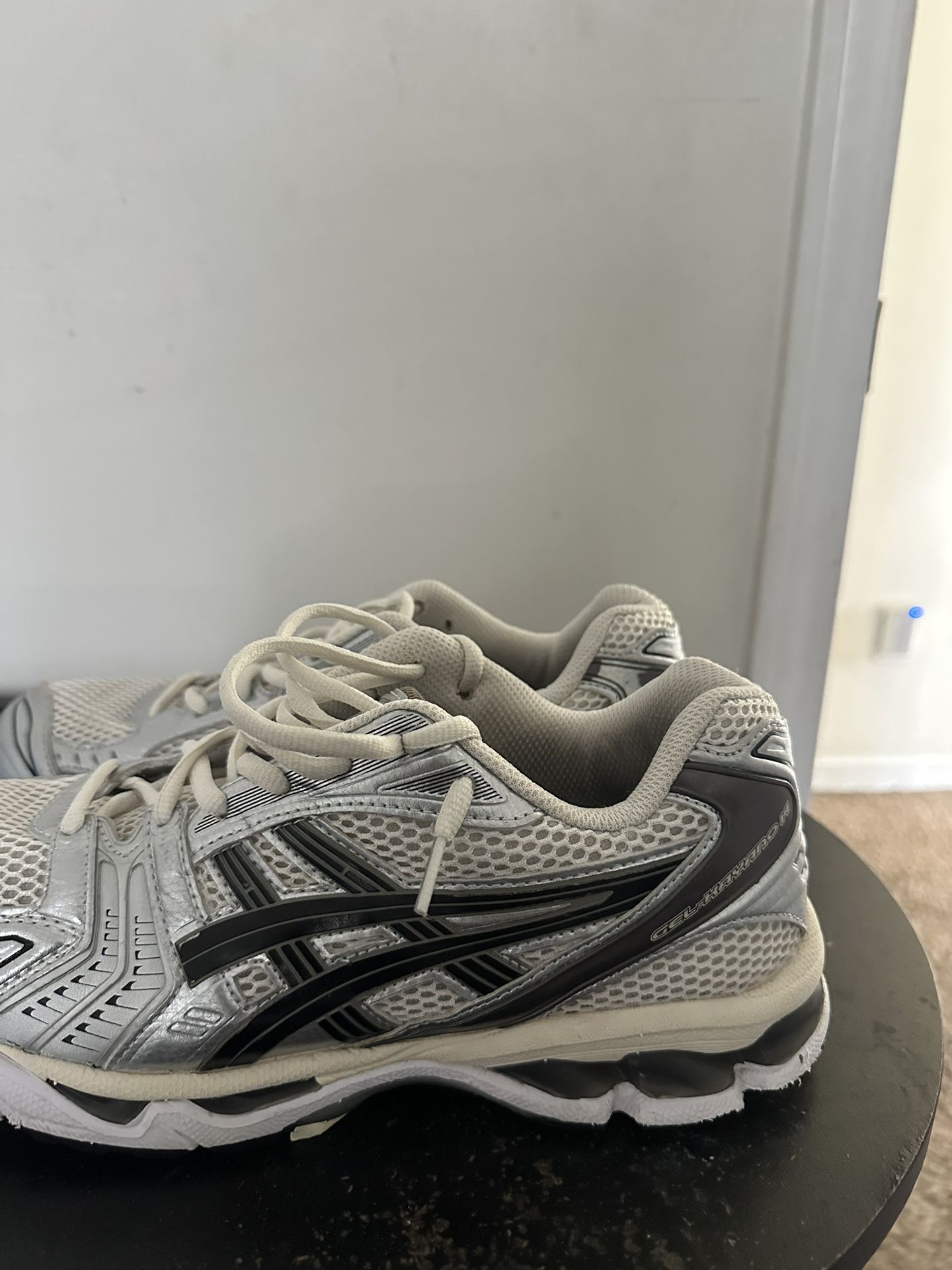 Gel Kayano Asics Gel Size 11 ASICS Gel Kayano 14 (size 11) - Main Image