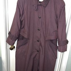 Misty Harbor Women’s Vintage Rain Coat 14P