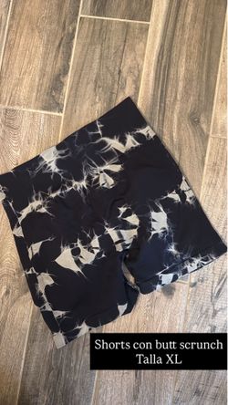 Butt scrunch shorts