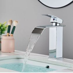 BATHROOM FAUCET 