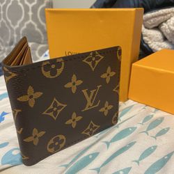 L V Wallet